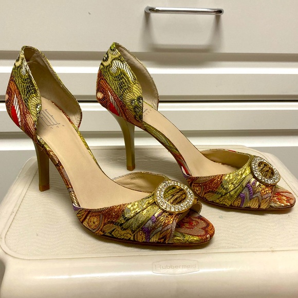 Elegant Evening Shoe by Pelle Moda - Picture 1 of 8